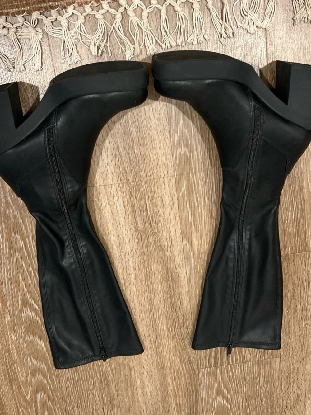 NWOT Steve Madden Berkleigh Black Boots Size 6.5